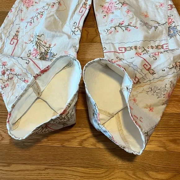 We The Free Eden Printed High Slouchy Flare Jeans Size 24S NWT - Picture 13 of 13